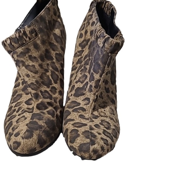 Sam & Libby Shoes - Sam and Libby leopard print booties